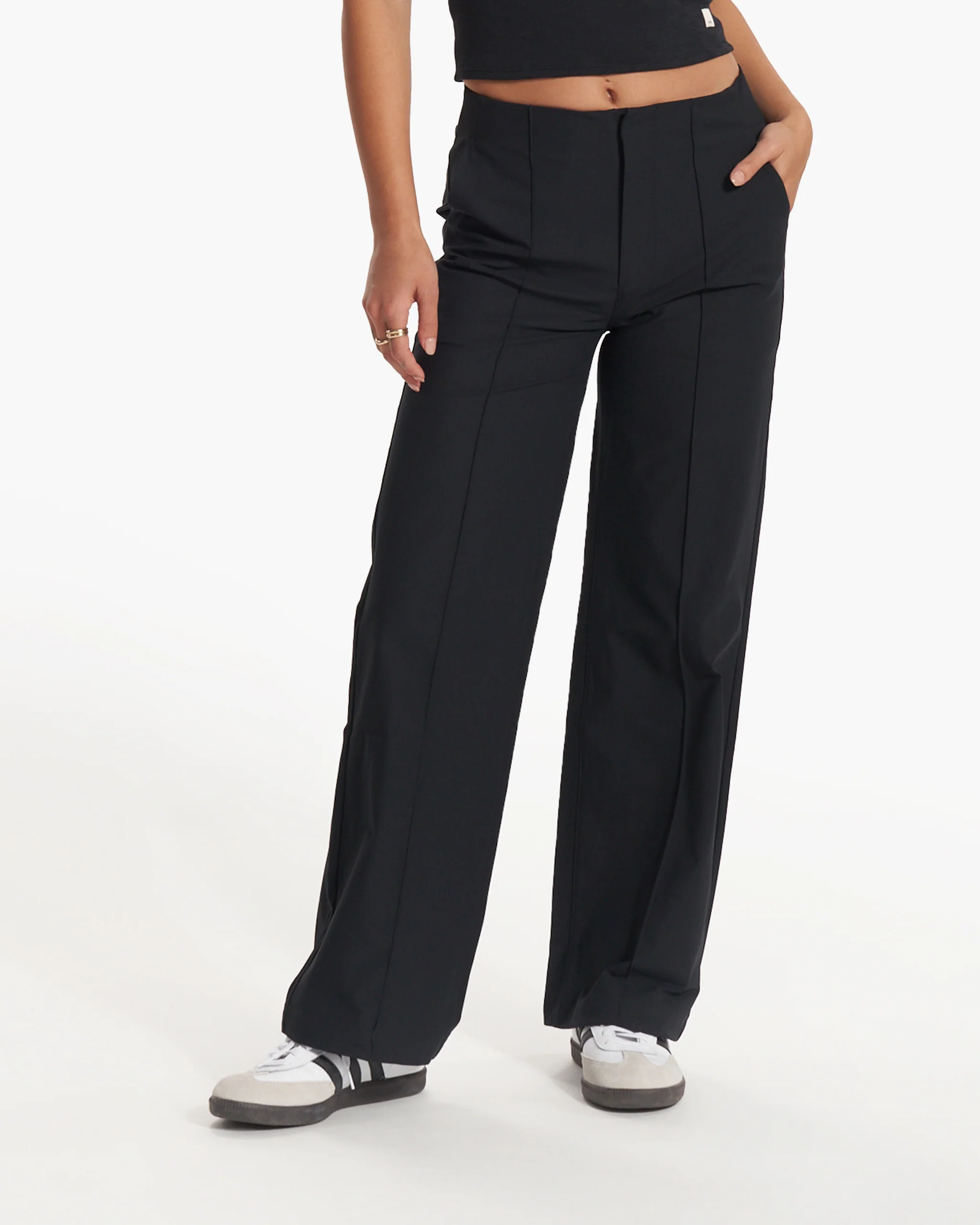 Womens Meta Wideleg Pant - Short